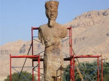 To κλεμμένο μάτι του Φαραώ