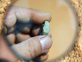 Eλβετικό ρολόι σε τάφο των Μινγκ στην Κίνα