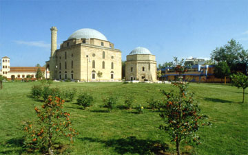 Αποκατάσταση για 190 τζαμιά, κάστρα και καραβάν σεράι