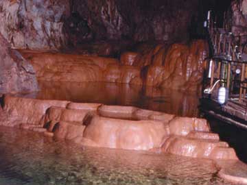 Το σπήλαιο των Λιμνών ανοιχτό σε νέα έρευνα