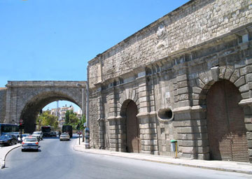 SOS για τα Ενετικά Τείχη του Ηρακλείου