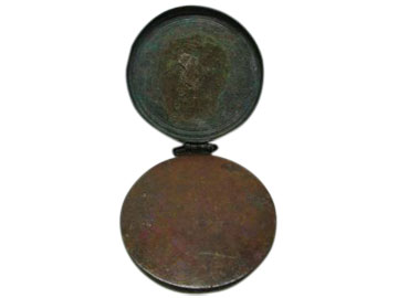 Αρχαιοελληνικοί καθρέφτες στο Παρίσι