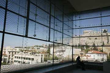 Το Νέο Μουσείο της Ακρόπολης ταξιδεύει στην Ελβετία