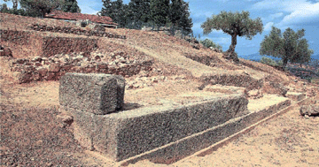 Ξωκκλήσια εμποδίζουν την…ανάσταση αρχαίου ναού