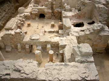 Οι πόλεις κάτω από τις πόλεις: η διεθνής εμπειρία