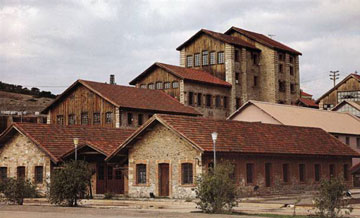 Το Λαύριο στις στοές του χρόνου