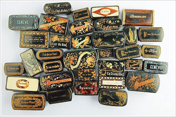 Κουτιά 200 ετών από τις βιτρίνες του Palais Royal