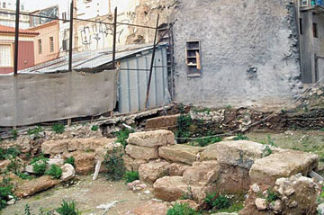 Βρέθηκαν οι πύλες των τάφων στου Ψυρρή