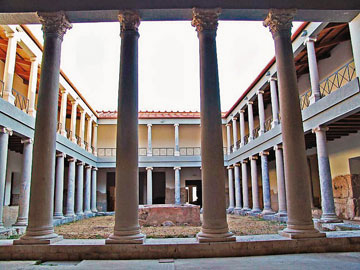 Πώς ζούσαν οι αρχαίοι σε ρωμαϊκή έπαυλη: ζωντανεύει η Casa Romana