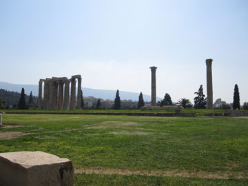 Και όμως, οι αναπλάσεις δεν ξεχάστηκαν