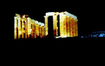 Νέα απόφαση των αρχαιοφυλάκων: Ακρόπολη και Σούνιο θα ανοίξουν για την Πανσέληνο