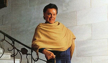 Η μία κληρονόμος του Ιόλα παίρνει μερίδιο