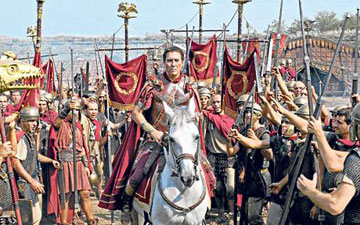 O Κλαύδιος στην υπηρεσία της Αυτής Μεγαλειότητος