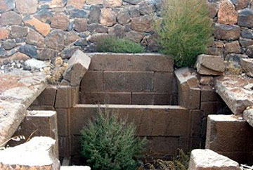 Τάφοι, βωμοί κι αγάλματα από την Al Gharia της Συρίας