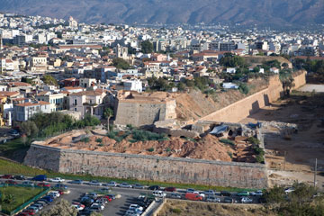 Τα ενετικά τείχη στα Χανιά.