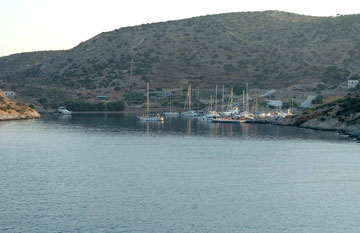 Συνύπαρξη λιμανιού και αρχαίων στη Σχοινούσα