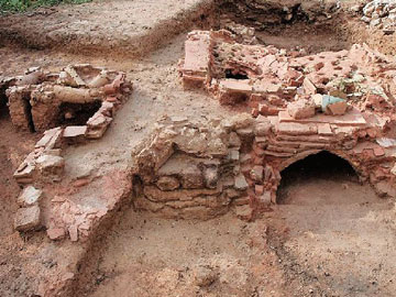 Μυστήρια ευρήματα στο Καβούρι