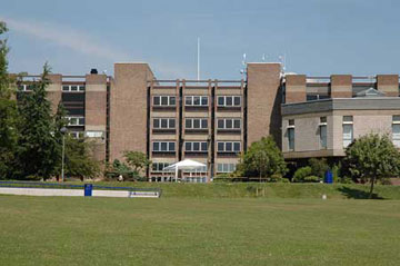 Υποτροφίες από το Πανεπιστήμιο του Κεντ