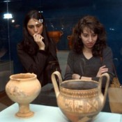 Απελπιστική η κατάσταση στα μουσεία, λένε οι Έλληνες αρχαιολόγοι