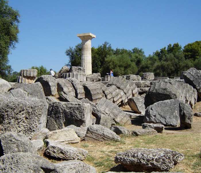 Ο ναός του Δία στην αρχαία Ολυμπία.