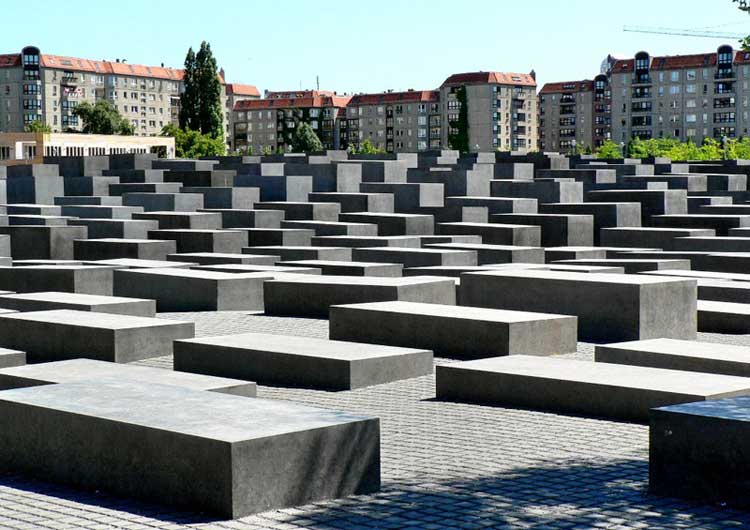 Το Μνημείο του Ολοκαυτώματος στο Βερολίνο.