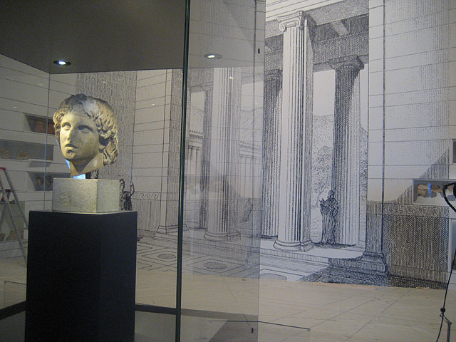 «Αρχαία Μακεδονία: Στο βασίλειο του Μεγάλου Αλεξάνδρου» στο Μουσείο του Λούβρου.