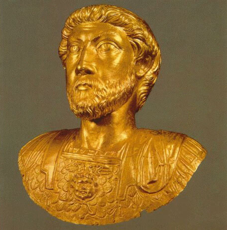 Η χρυσή προτομή του Μάρκου Αυρήλιου που βρίσκεται στο Ρωμαϊκό Μουσείο στην πόλη Αβάνς της Ελβετίας.