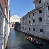 Άνοιξε ξανά η Γέφυρα των Στεναγμών