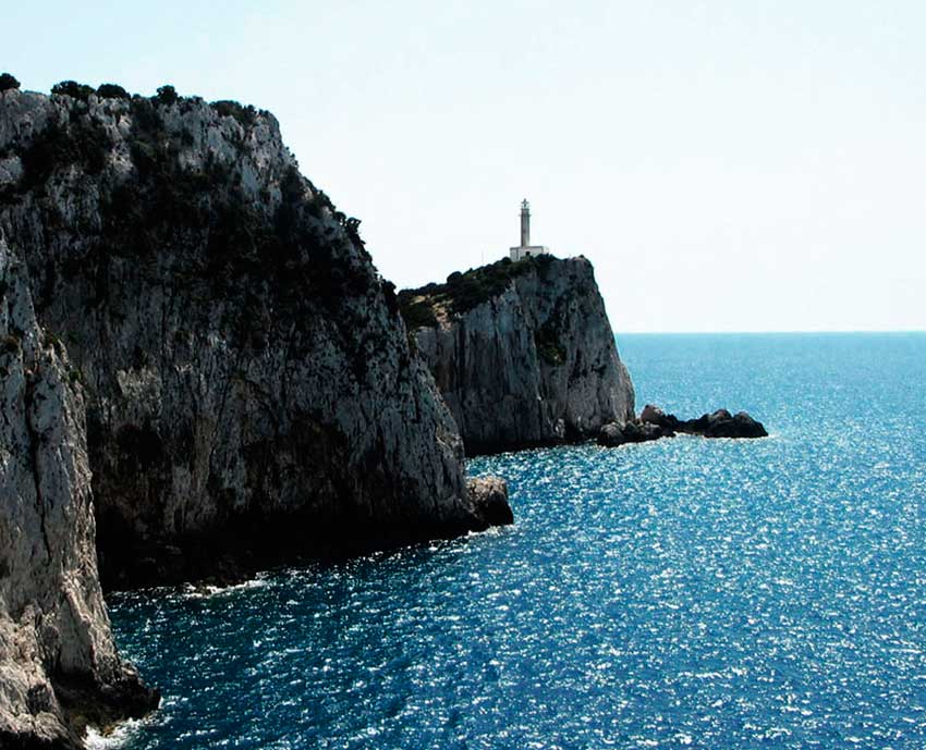 Λευκάδα: Αρχαιολογικός χώρος ο βράχος Λευκάτας