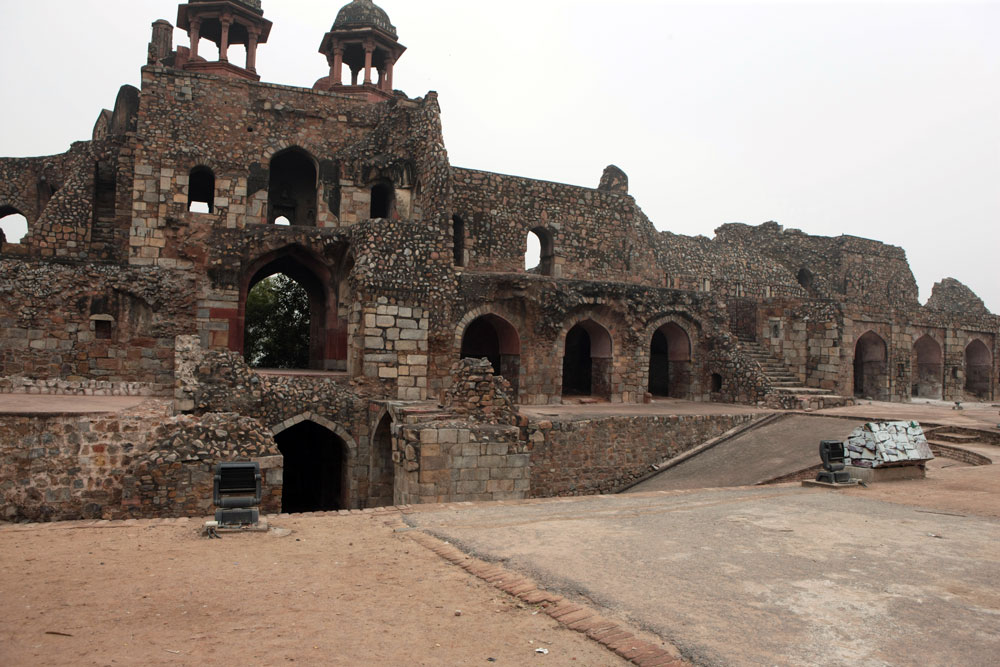 Purana Qila Gate 1