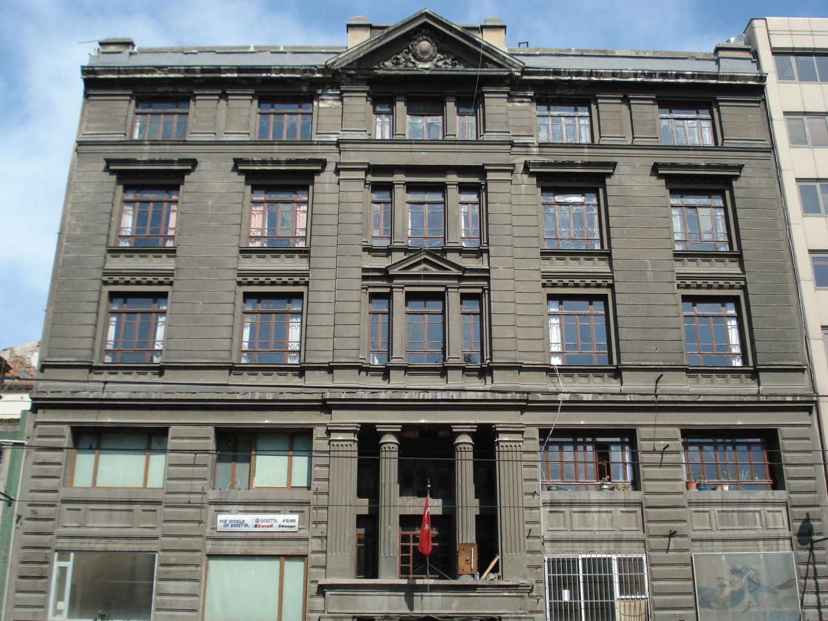 Το τουρκικό δημόσιο επιστρέφει τη Σχολή Γαλατά