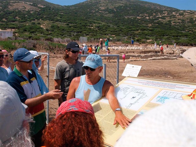 Τι προτείνει η Επιτροπή Ανταγωνισμού για ξεναγούς, συντηρητές έργων τέχνης και πωλητές