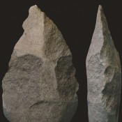 Χειροπελέκεις: τα πρώτα χρήματα;