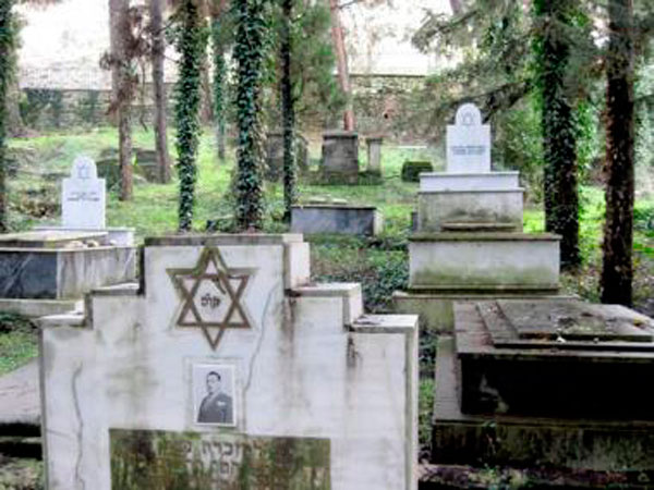Άποψη του εβραϊκού νεκροταφείου στα Ιωάννινα.