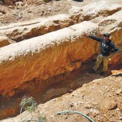 Το θαύμα του κόκκινου λίθου