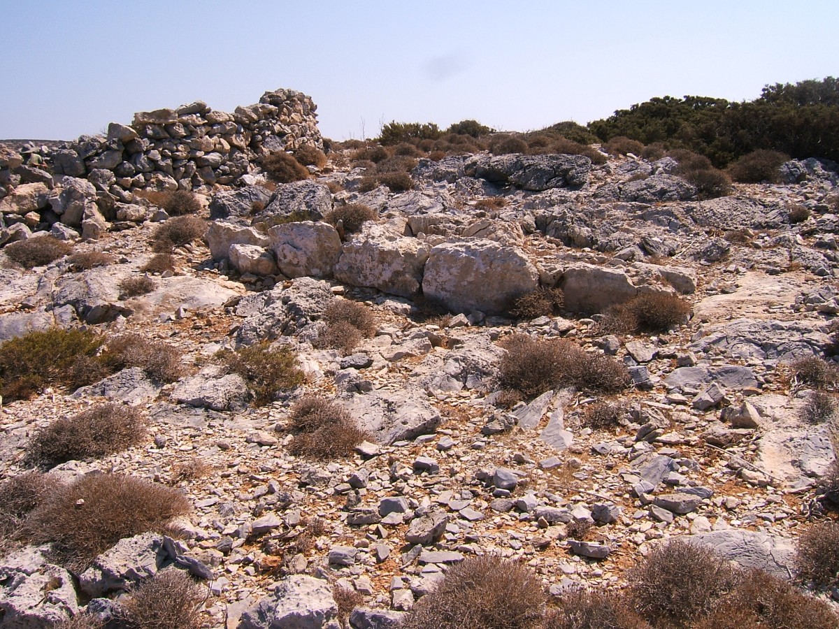 ΤΟΙΧΟΣ στο ΞΥΛΟΜΠΑΤΙ ΗΡΑΚΛΕΙΑΣ