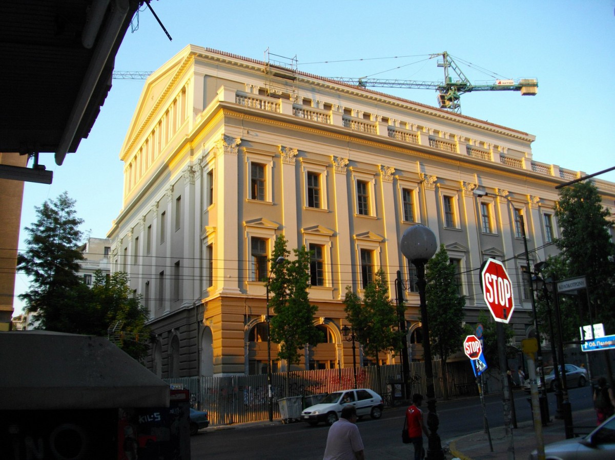 Δημοτικό θέατρο Πειραιά. 