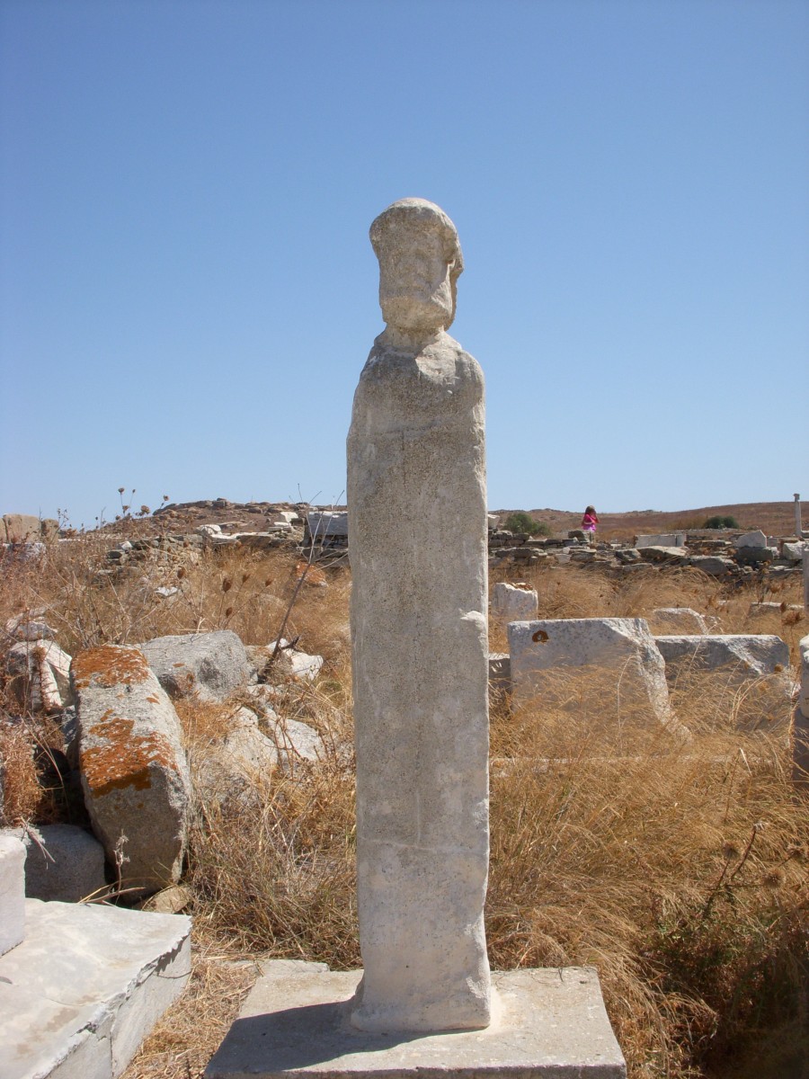 Δήλος – Προτομή στο Πρυτανείον