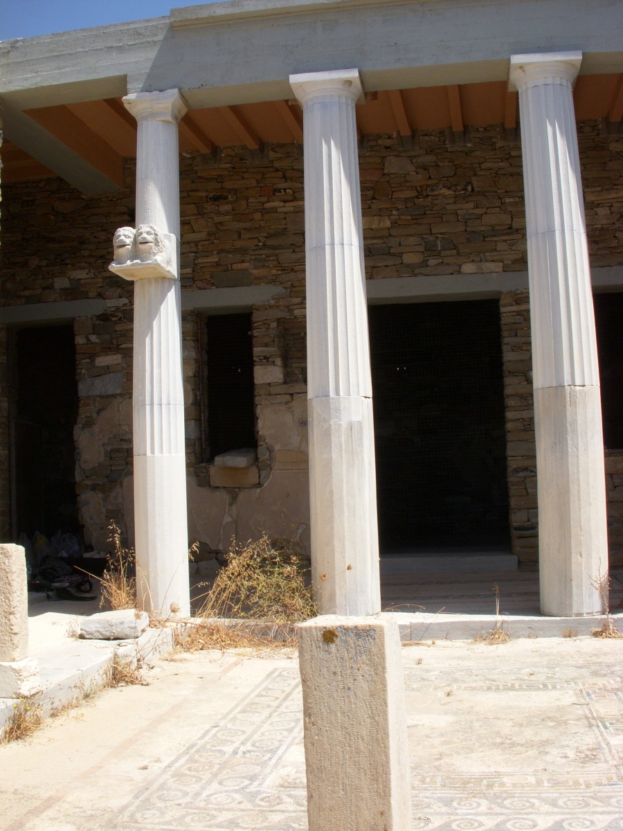 Δήλος- Οικία Τριαίνης