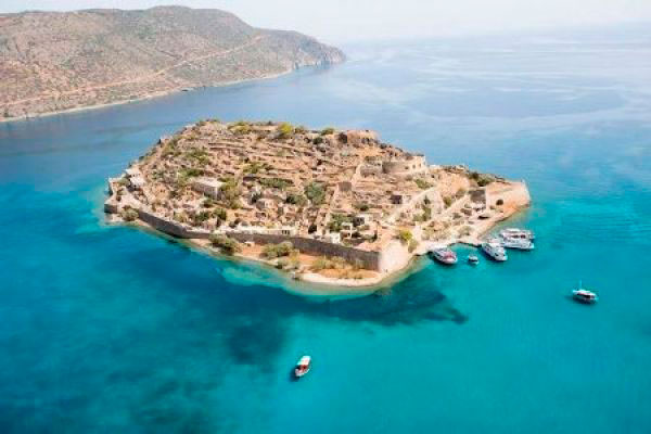 Άλλος με τη βάρκα μας