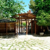 Στο έλεος της μοίρας η παιδική χαρά του Πικιώνη