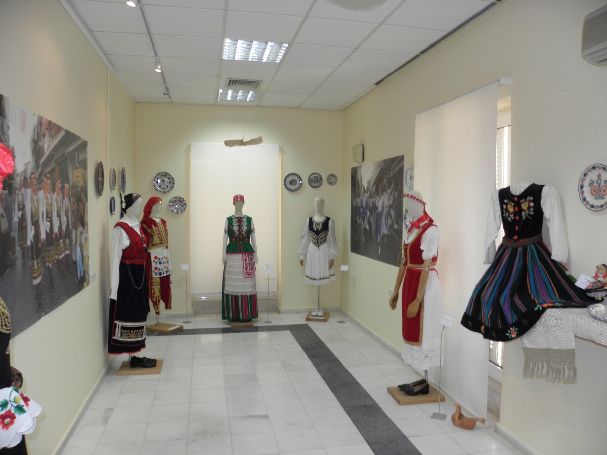 Παραδοσιακές ενδυμασίες