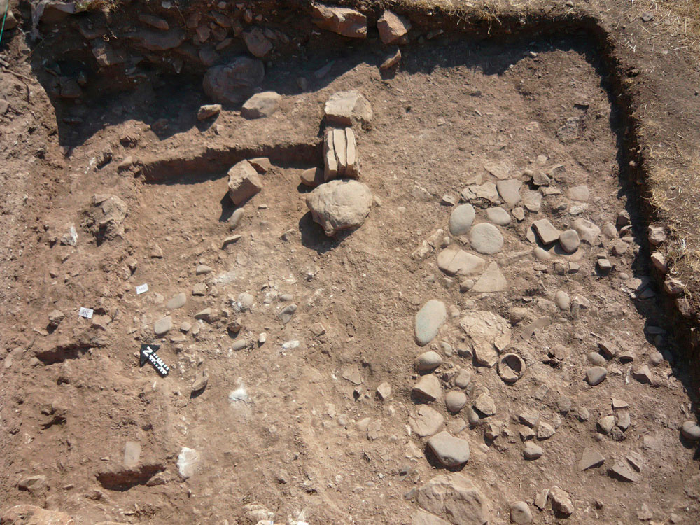 Πραστιό-Μεσόροτσος: άποψη της ανασκαφής.