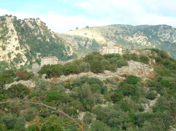 Ο ερειπωμένος οικισμός της Ουζντίνας ξαναζωντανεύει