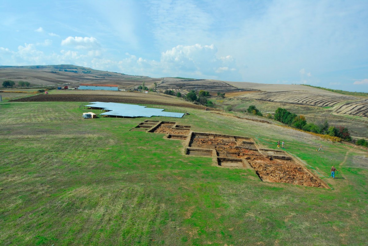 Άποψη της ανασκαφής στον Νεολιθικό Οικισμό Αυγής Καστοριάς.