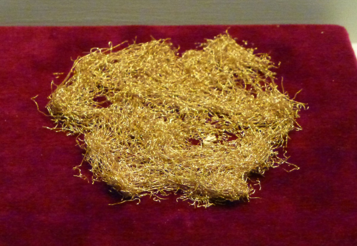 Χρυσές κλωστές