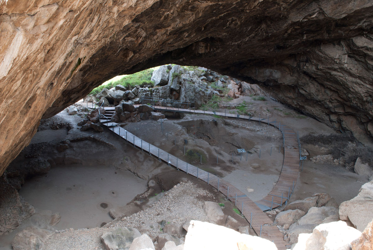 Σπήλαιο Φράγχθι: Άποψη του εσωτερικού.