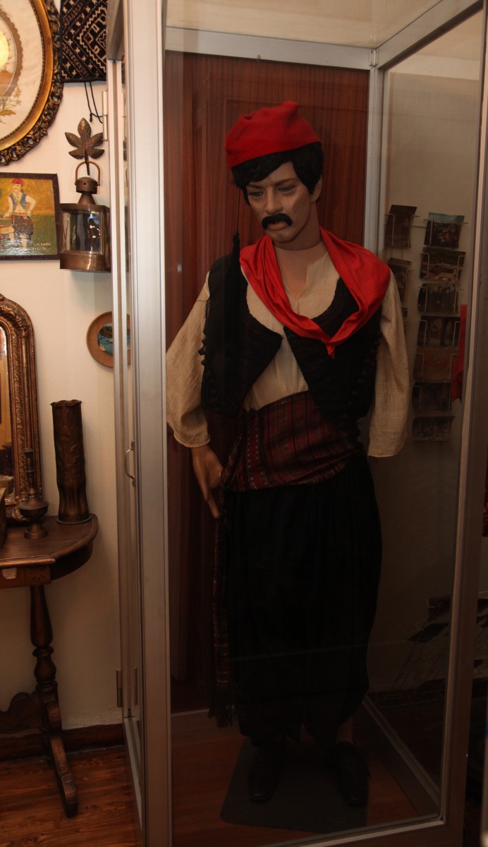 Συμιακός βρακάς, Μουσείο Δωδεκανησιακό Σπίτι