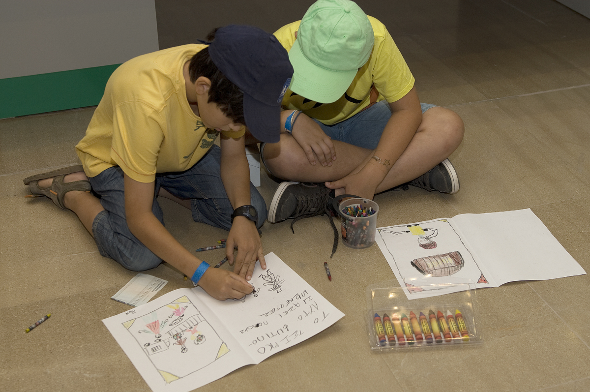 Εικόνες που μιλάνε, τάματα και το χρονικό του Χρόνου