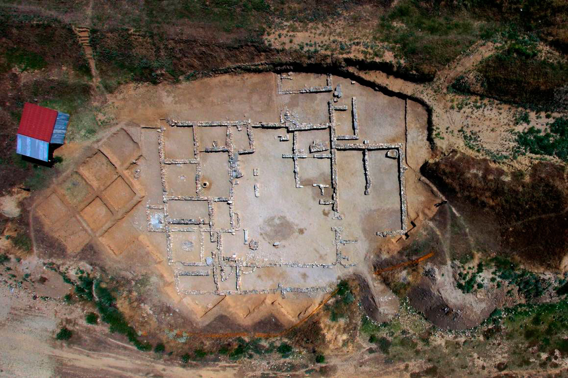 Τα αρχαιολογικά μυστικά της λίμνης Κάρλας